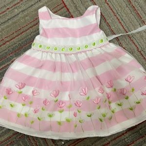 Youngland baby 24 M formal Pink and white w/flower